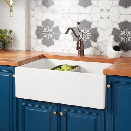 30" Brumfield Fireclay Farmhouse Sink - White