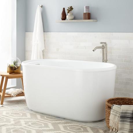 55" Vada Acrylic Soaking Tub with Trim Kit