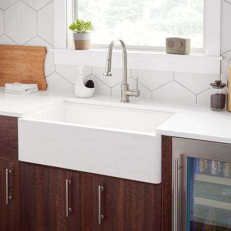 33" Totten Granite Composite Farmhouse Sink - White