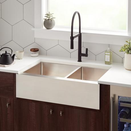 33" Hazelton 60/40 Offset Double-Bowl Stainless Steel Farmhouse Sink