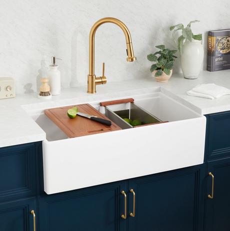 33" Brumfield Fireclay Farmhouse Sink - White