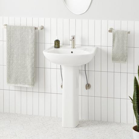 Rainsville Porcelain Pedestal Sink
